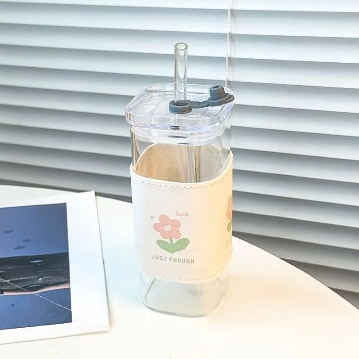Gourde En Verre Avec Paille