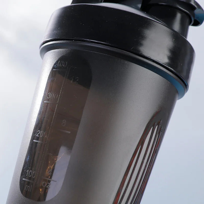 Gourde Sport 1.5l ergonomique et colorée