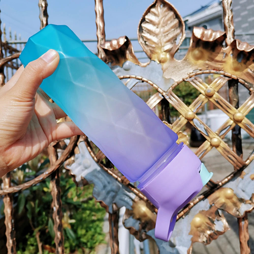 Gourde Avec Paille En Plastique